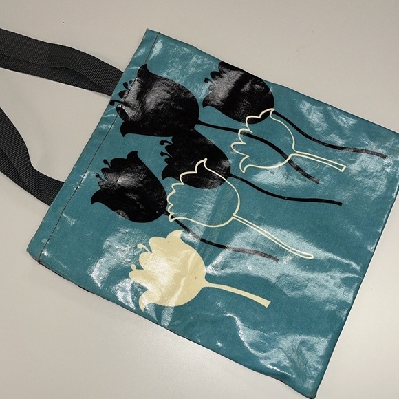 Modella plastic coated heavy fabric tote bag / brown and blue florals - Picture 5 of 8